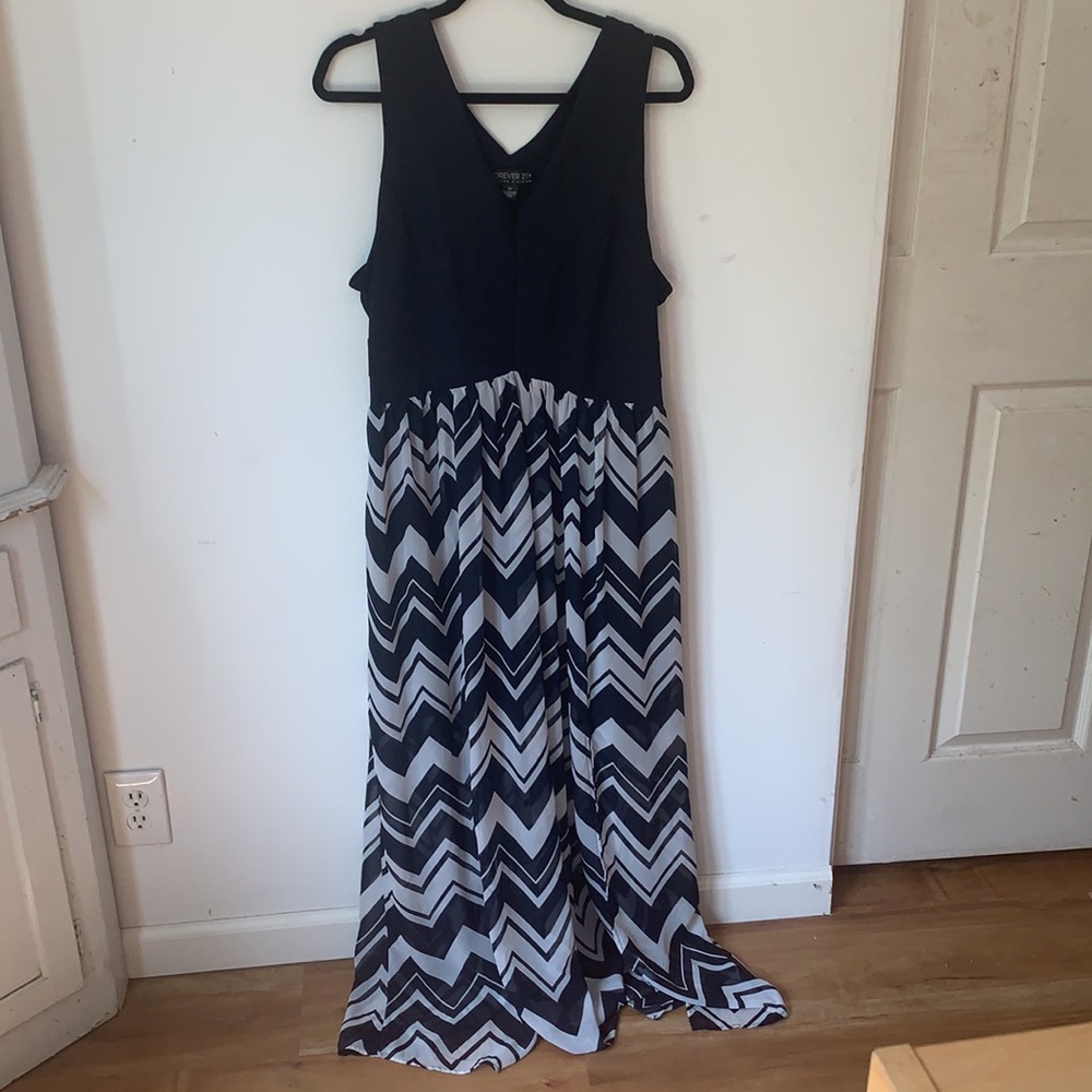 Forever 21+ Long Polyester Sleeveless Dress Size 2X